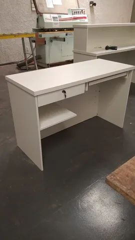 mesa reta ripada branca para escritorio - Foto 4