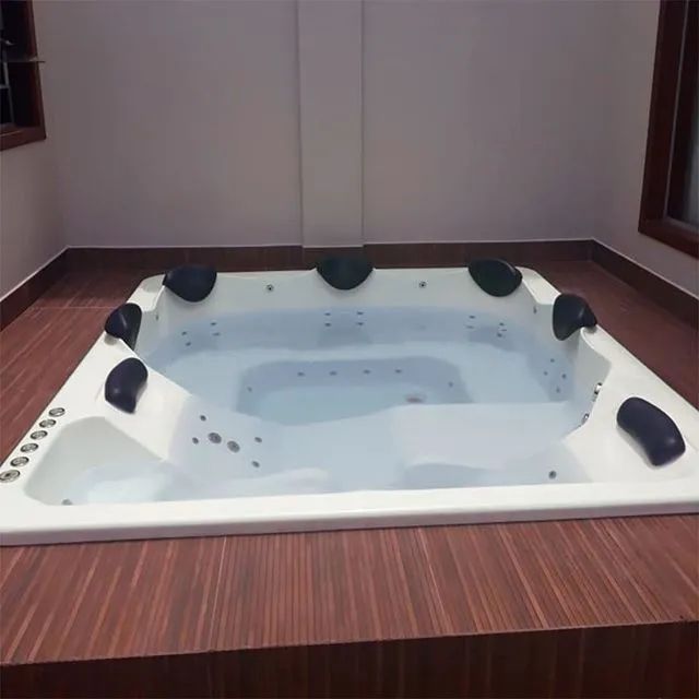 Spa de 7 lugares (jacuzzi, Ofurô, banheira) completo com hidro e aquecedor. - Foto 3