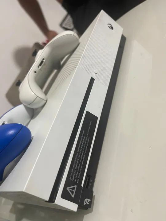 Controle Xbox Series X/S - Shock Blue e Branco