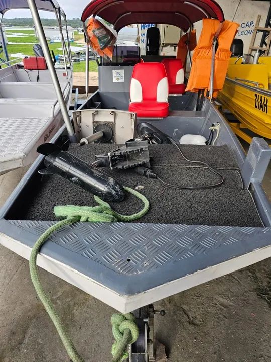 Lancha com Motor Mercury telefone: * - Foto 12