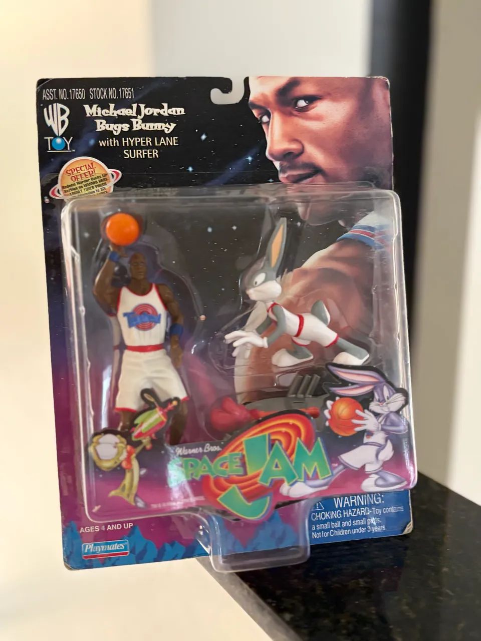 Space Jam Michael Jordan & Bugs Bunny - Hyper Lane Surfer