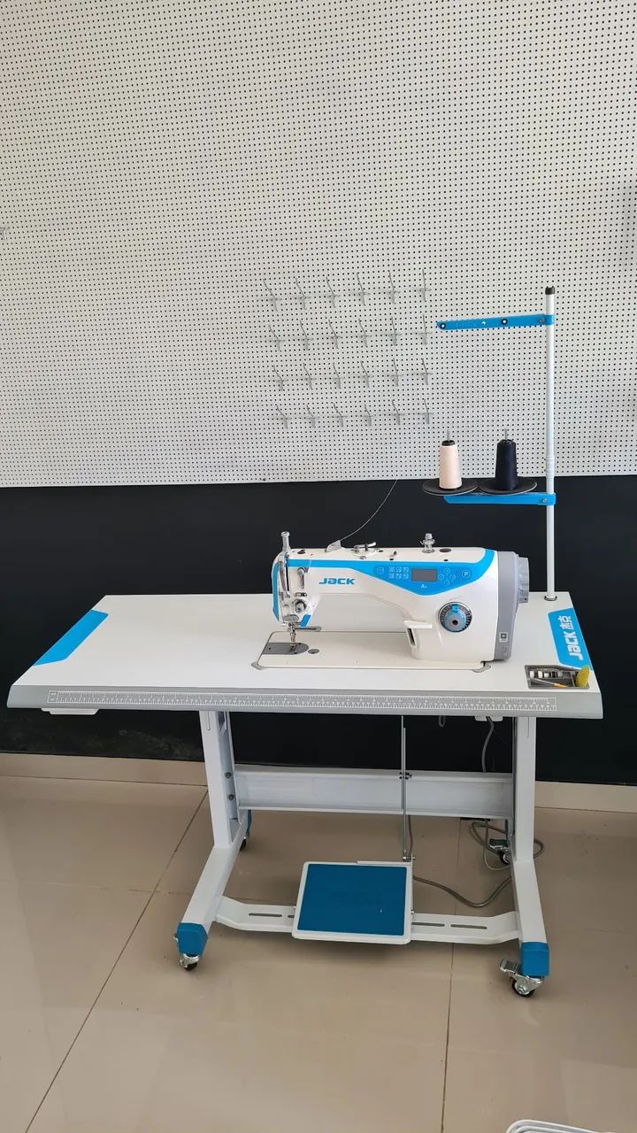 Máquina de Costura Reta Industrial Eletrônica Jack A4 - Foto 5