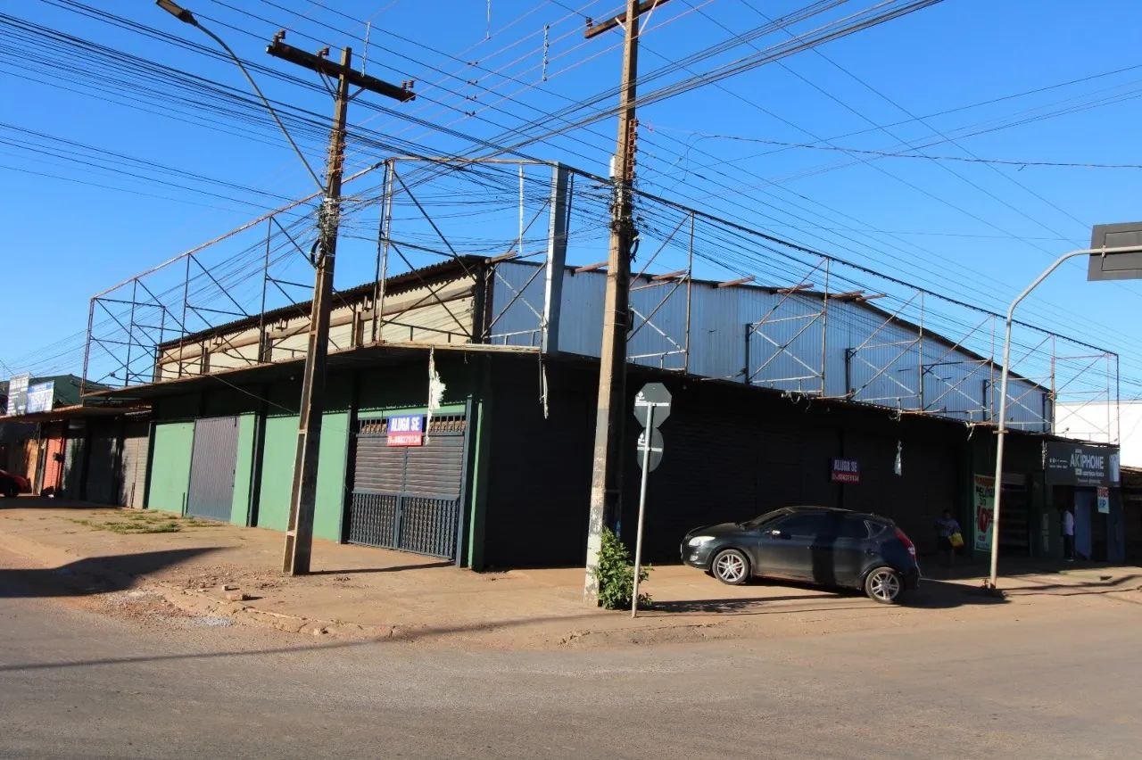 LOJA COM 400 M2 P/ ALUGUEL NO SETOR NORTE