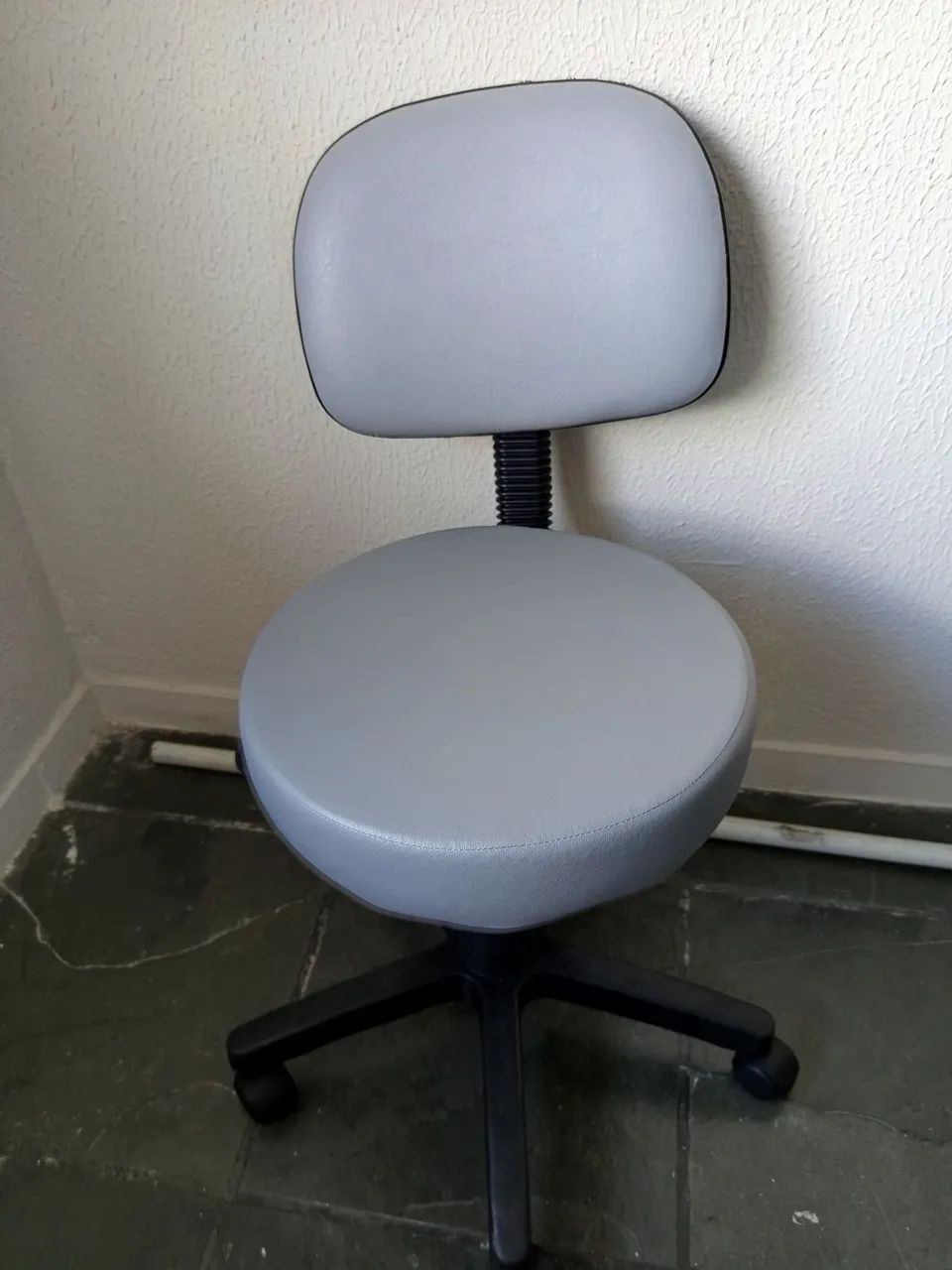 Mocho banco estetica Cinza 