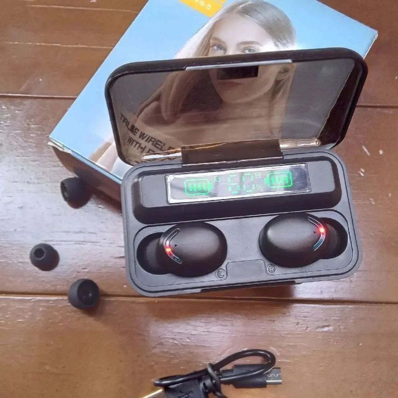 Fone de Ouvido Bluetooth TWS 