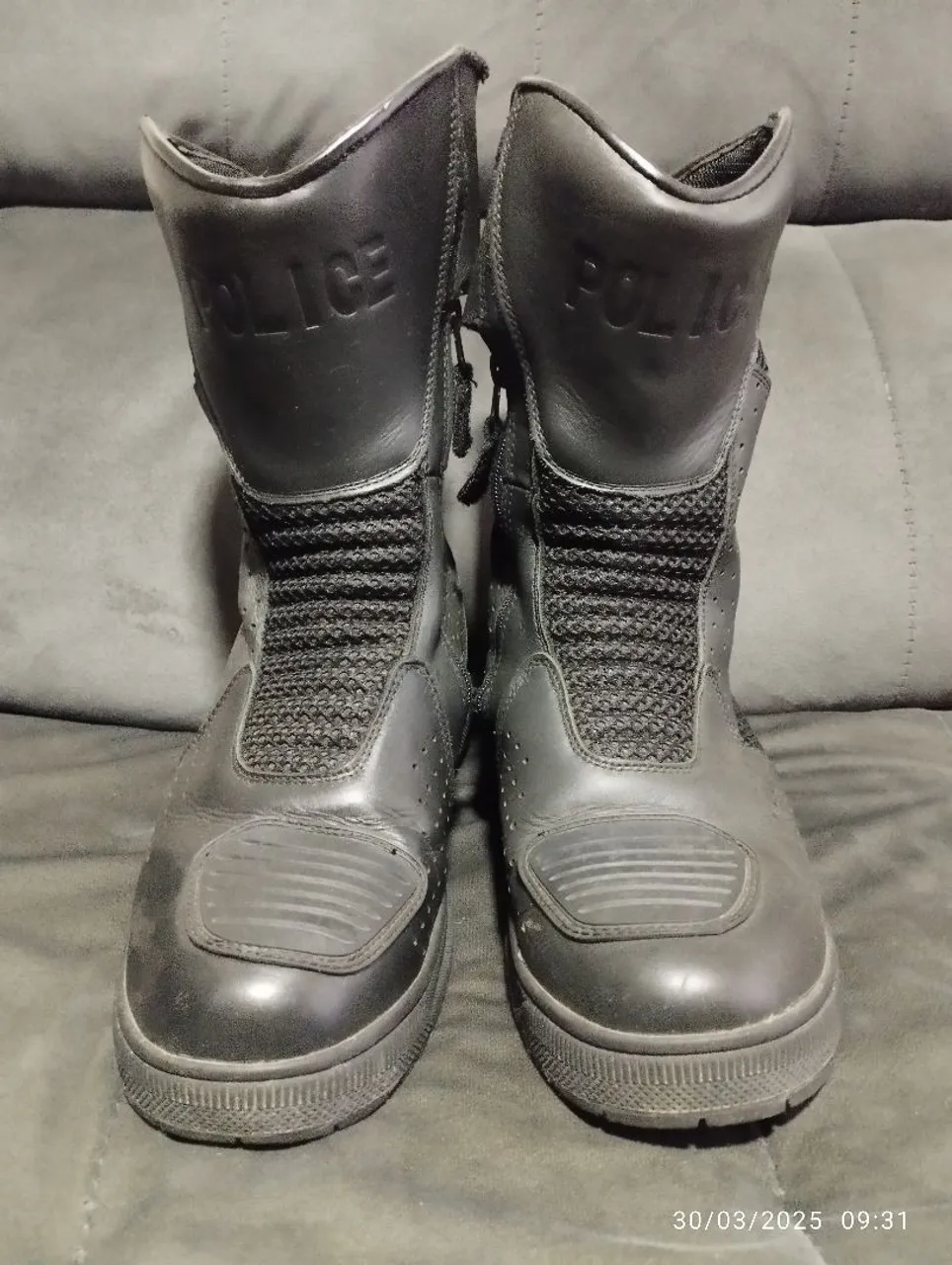 Botas de coturno- Preto