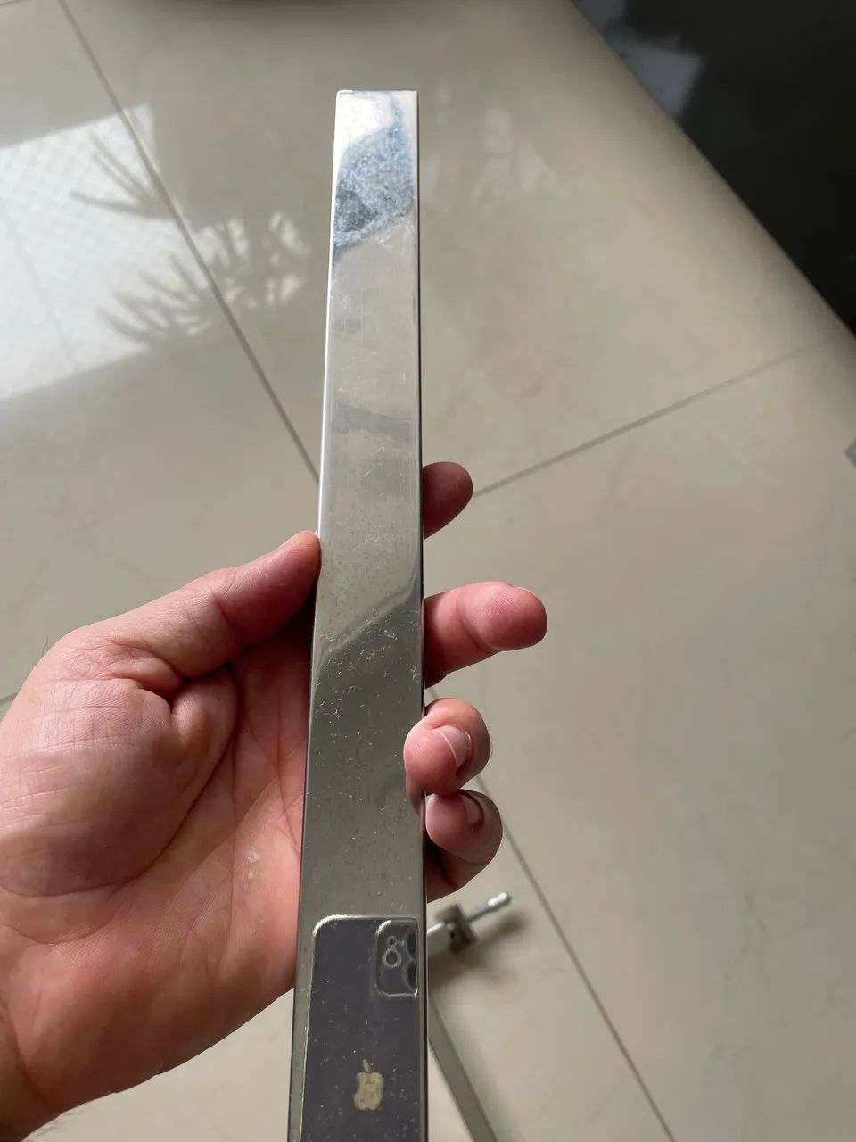 Excelente Puxador em ótimo estado Para Porta Inox Polido Alto Brilho 130cm - Foto 3