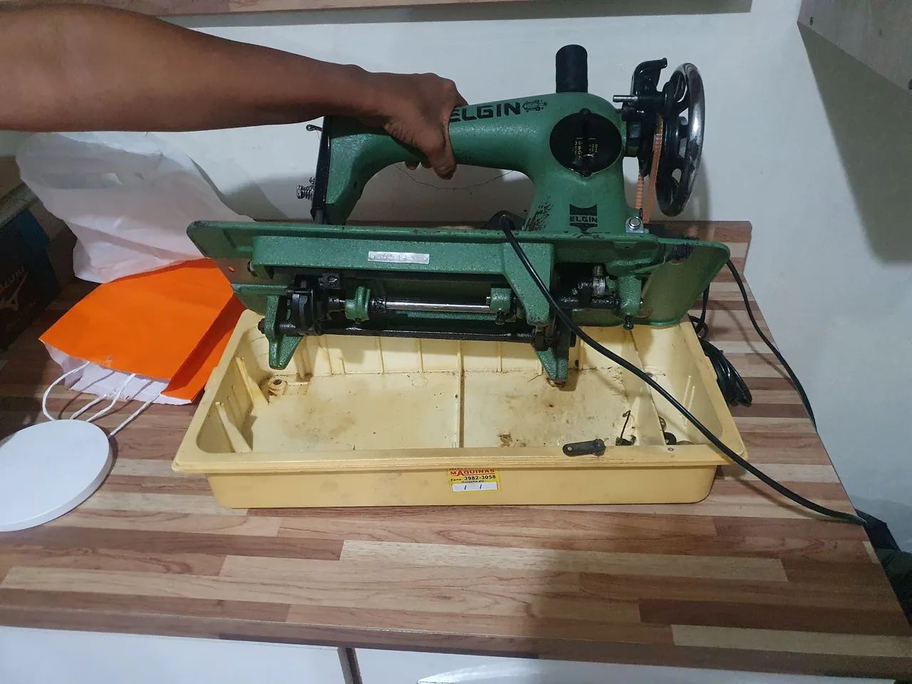 Máquina de Costura Elgin - Usada - Foto 3