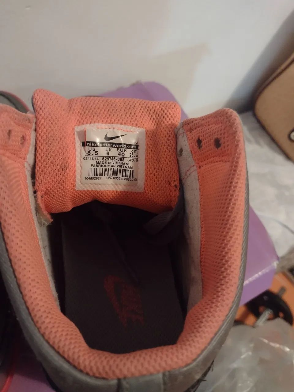 Tênis Nike Feminino - Cinza e Rosa - Foto 4