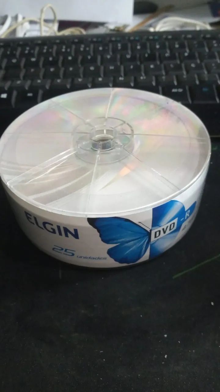 Midias DVD -R Embalagem lacrada com 25 unidades marca Elgin.
