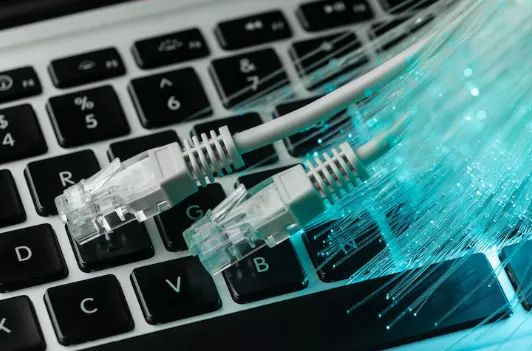 Rede de Internet - Sistemas de rede Empresas e Residencia. - Foto 4