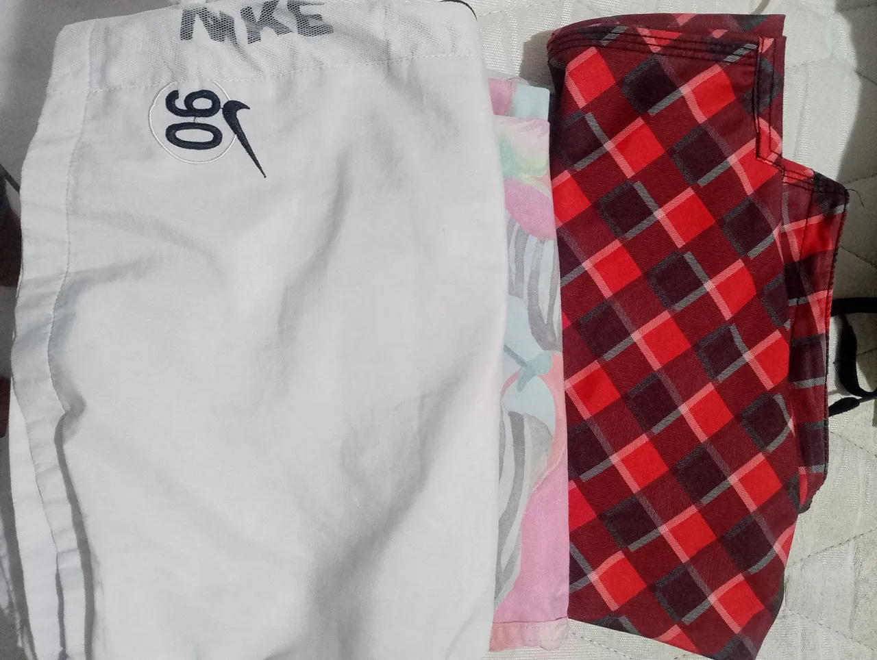 Shorts Nike e Outras Peças