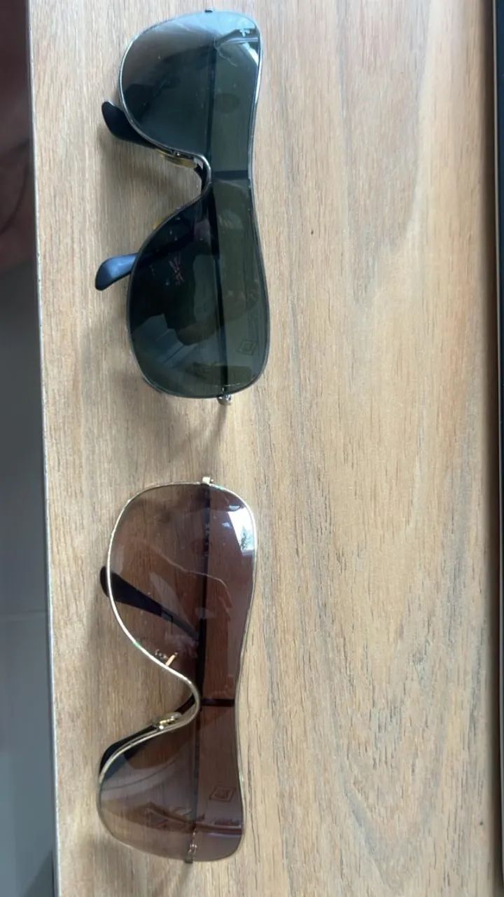Vendo 2 óculos RayBan  feminino