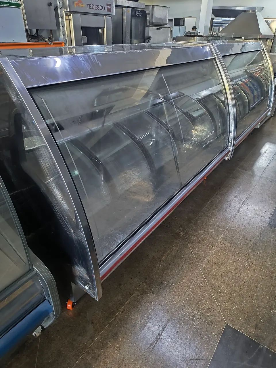 Balcão de Açougue Inox 2mts Bandejas Refrimate Ótimo Estado