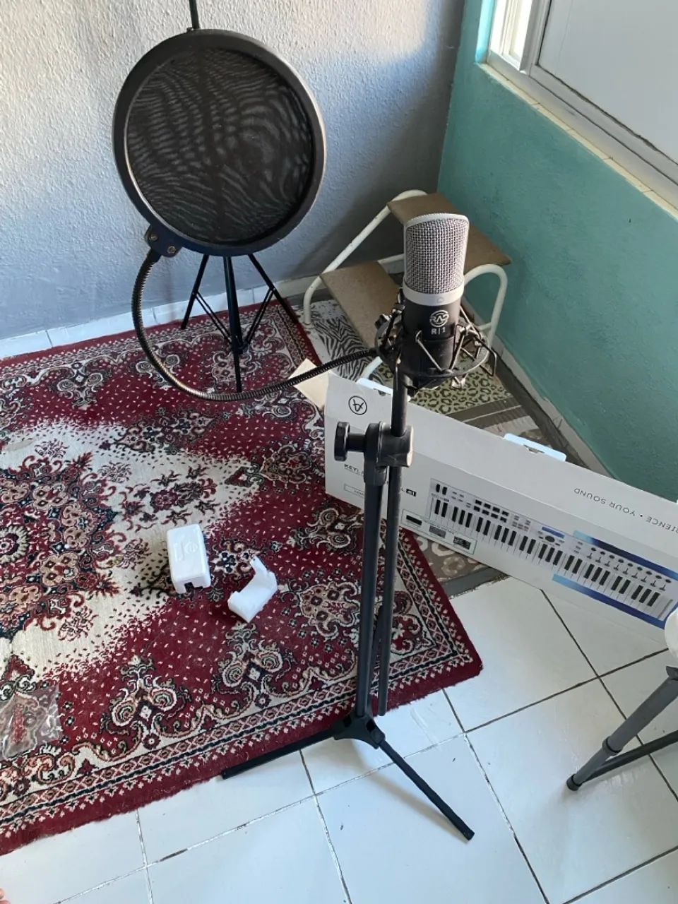 Vendo microfone + suporte 