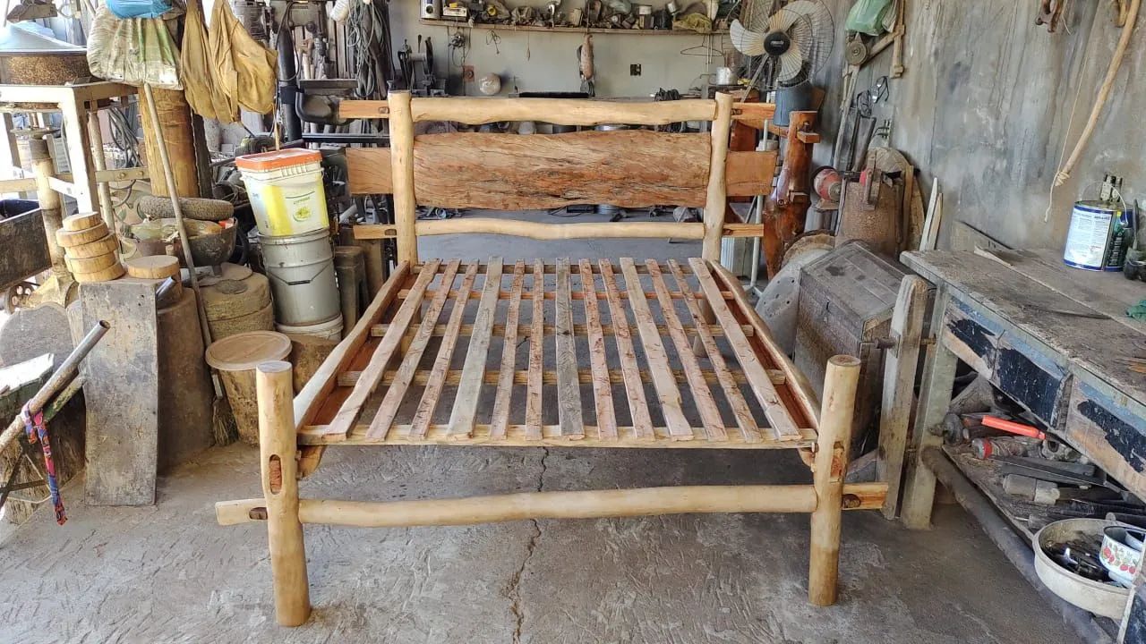 Rustic bed65568095657219120