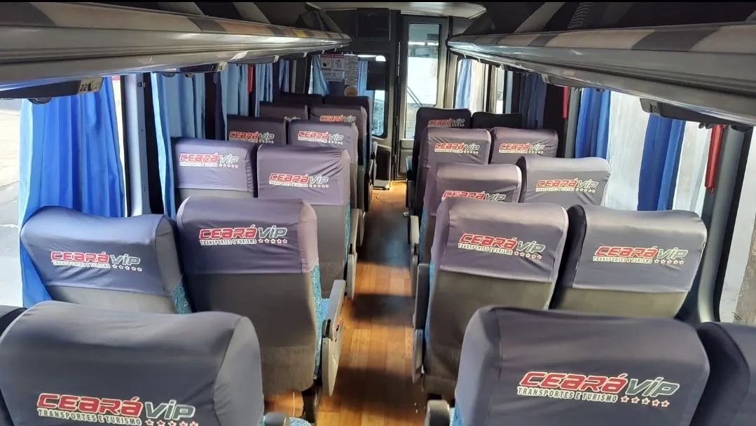 Aluguel e Fretamento vans e micro ônibus Turismo - Foto 5