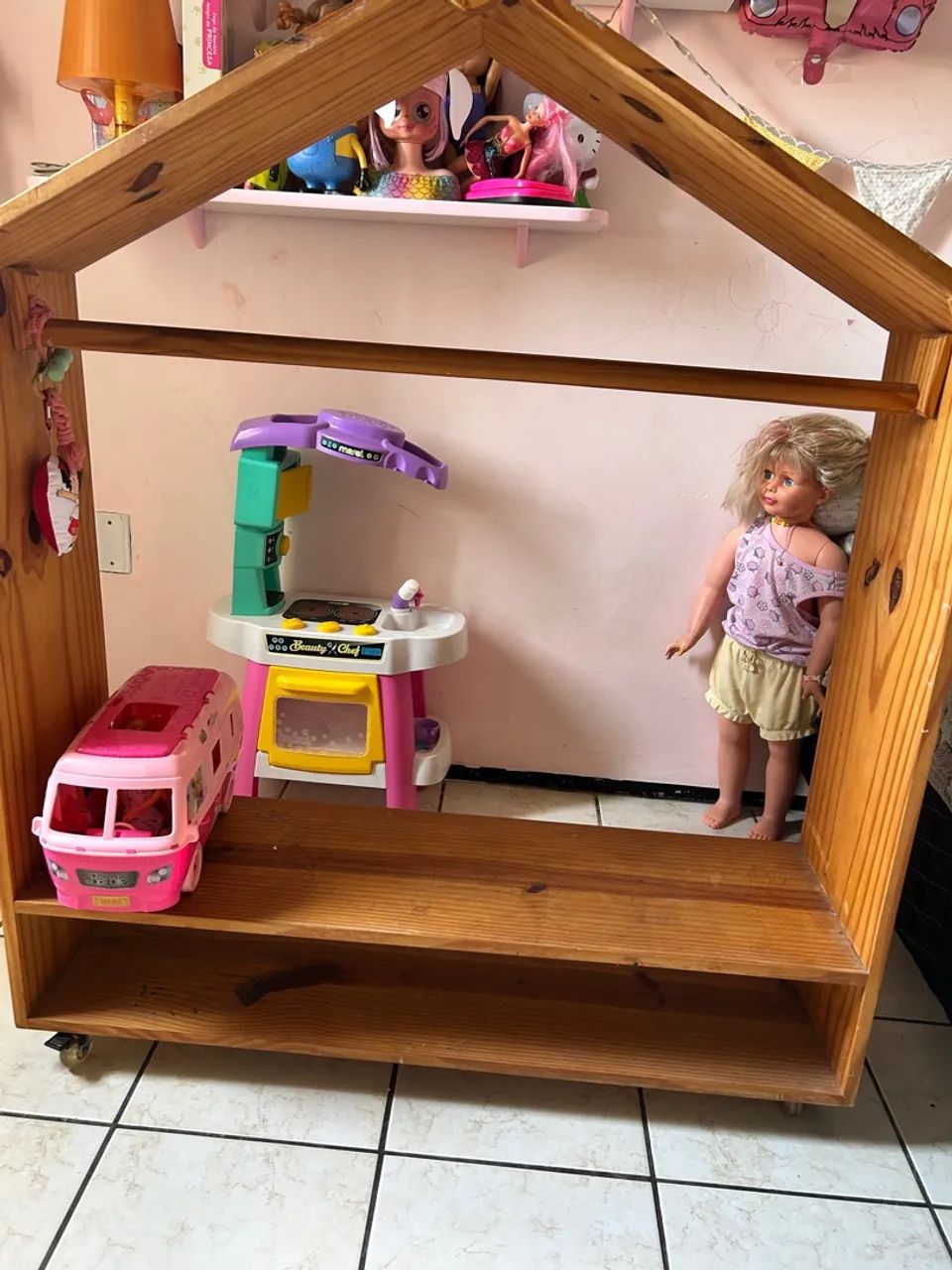 Armário infantil de madeira com cabideiro - Foto 3