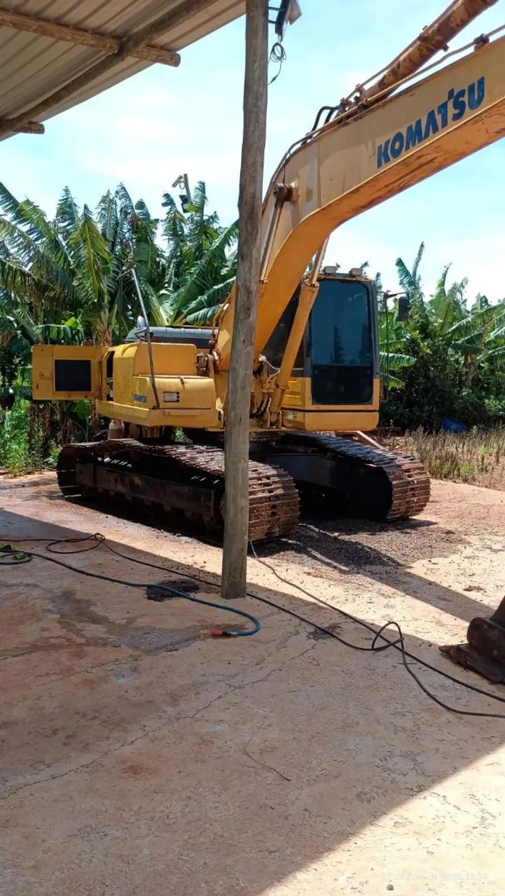 Escavadeira KOMATSU PC200 - Foto 2