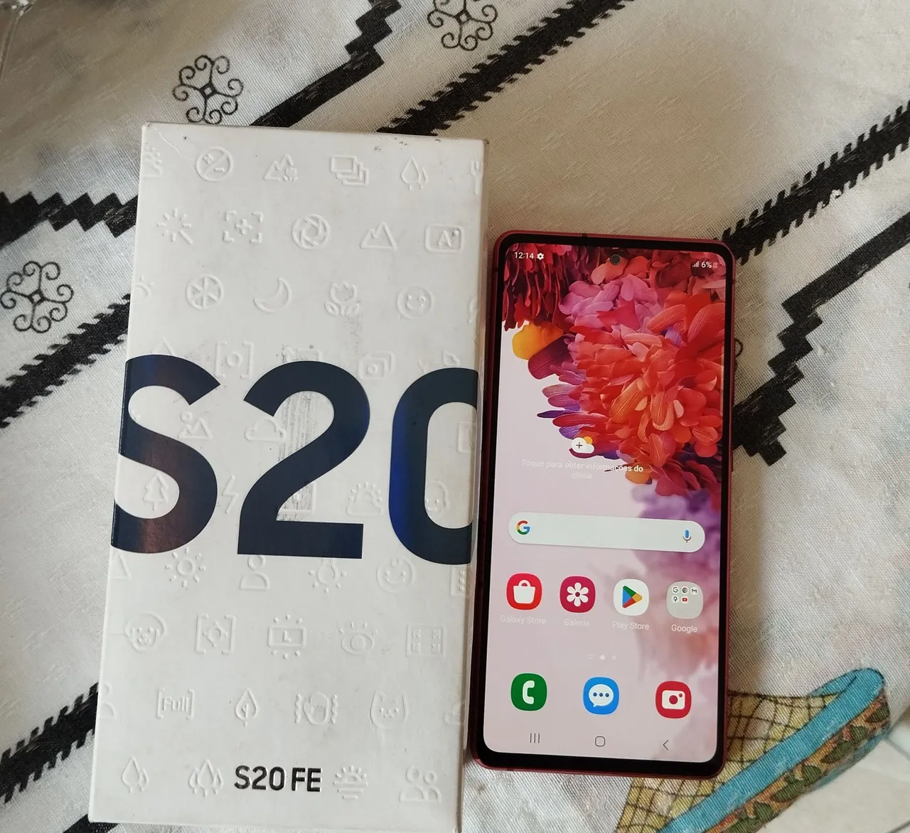 Samsung Galaxy S20 FE, 6G ram, 128g memória