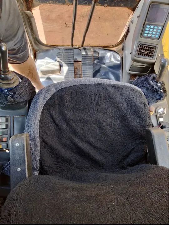 ESCAVADEIRA KOMATSU PC 228 LLC - Foto 4