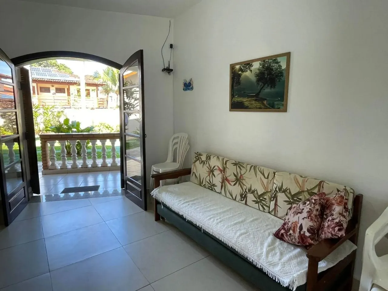 Apartamento na Praia das Toninhas, lado praia a poucos metros do mar, com 2 dormitórios -
