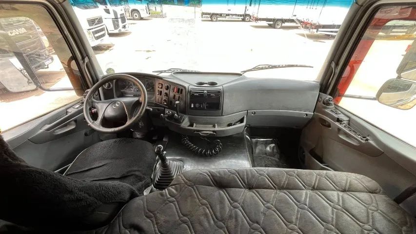 Mb Axor 2540 6x2 Teto Alto Ano 2008 - Foto 15