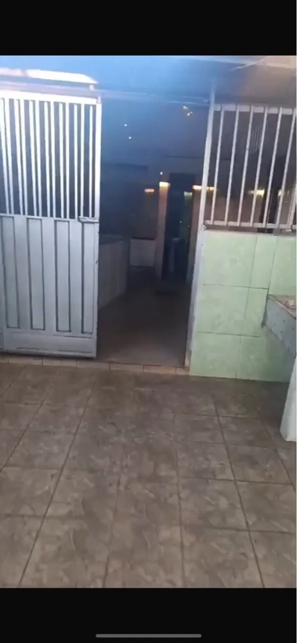 Casa para aluga vila regina Garagem para caminhão