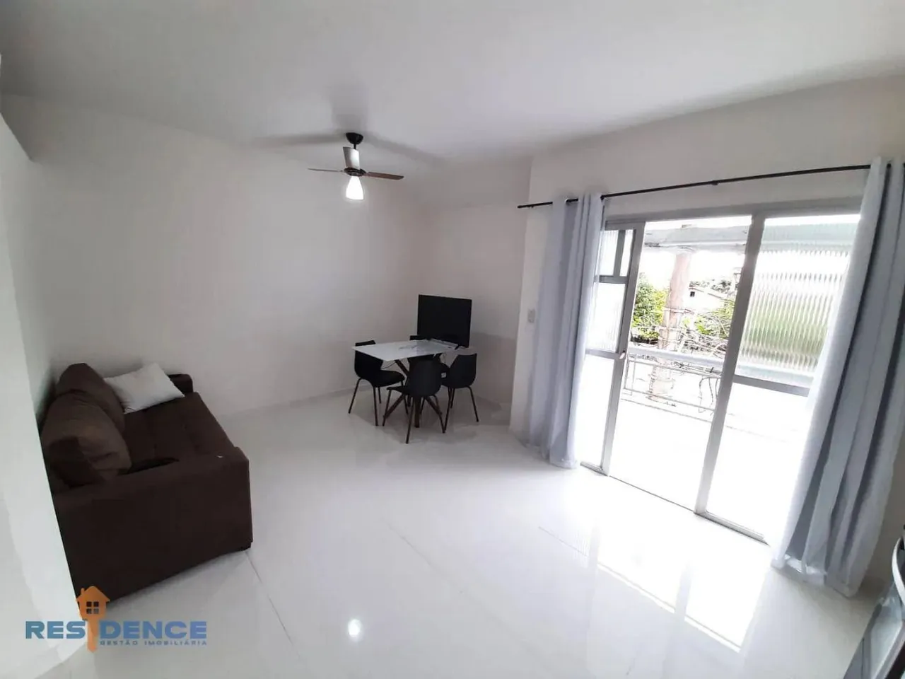 Apartamento com 1 dormitório para alugar, 47 m² por R$ 1.635,83/mês - Itapuã - Vila Velha/