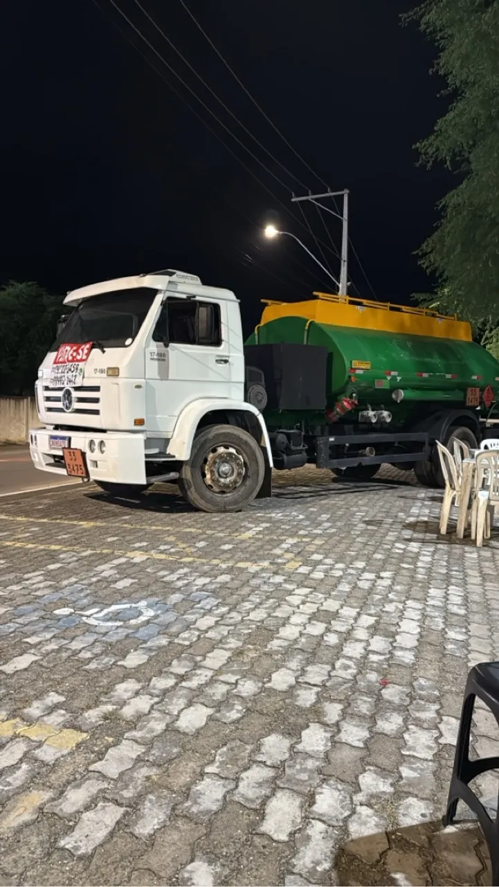 Caminhão 17-180 novo