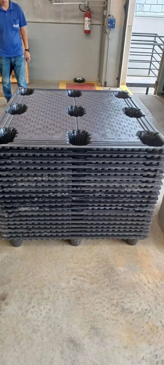 Palete plástico para carga pesada - Foto 2