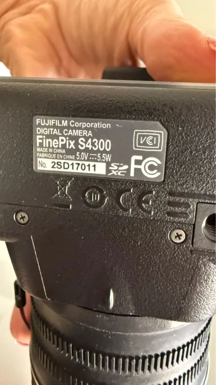Câmera Fujifilm Finepix S 4300 Zoom 26x - Foto 3