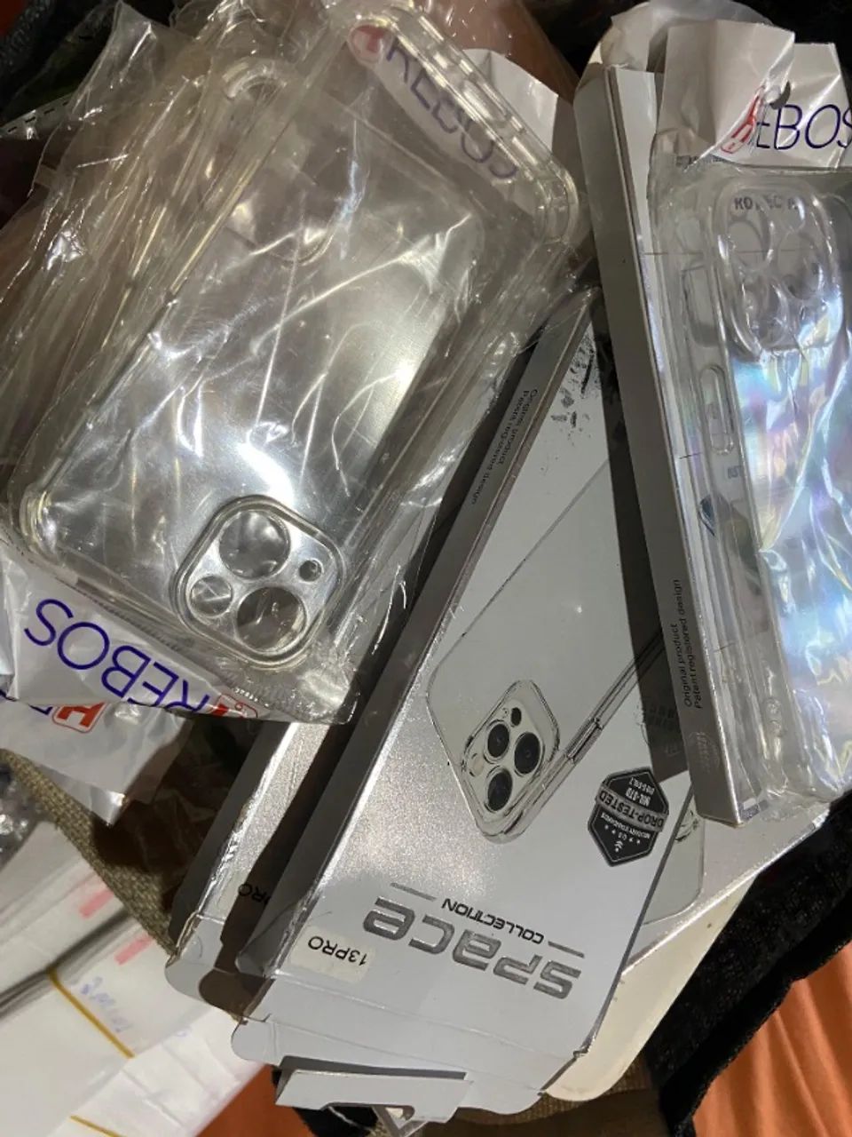 ? VENDA DE LOTE COMPLETO - CAPINHAS E ACESSÓRIOS PARA CELULARES! ? - Foto 4