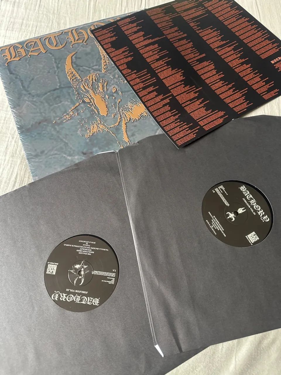 Lp Bathory Jubileum 3 duplo importado  - Foto 3