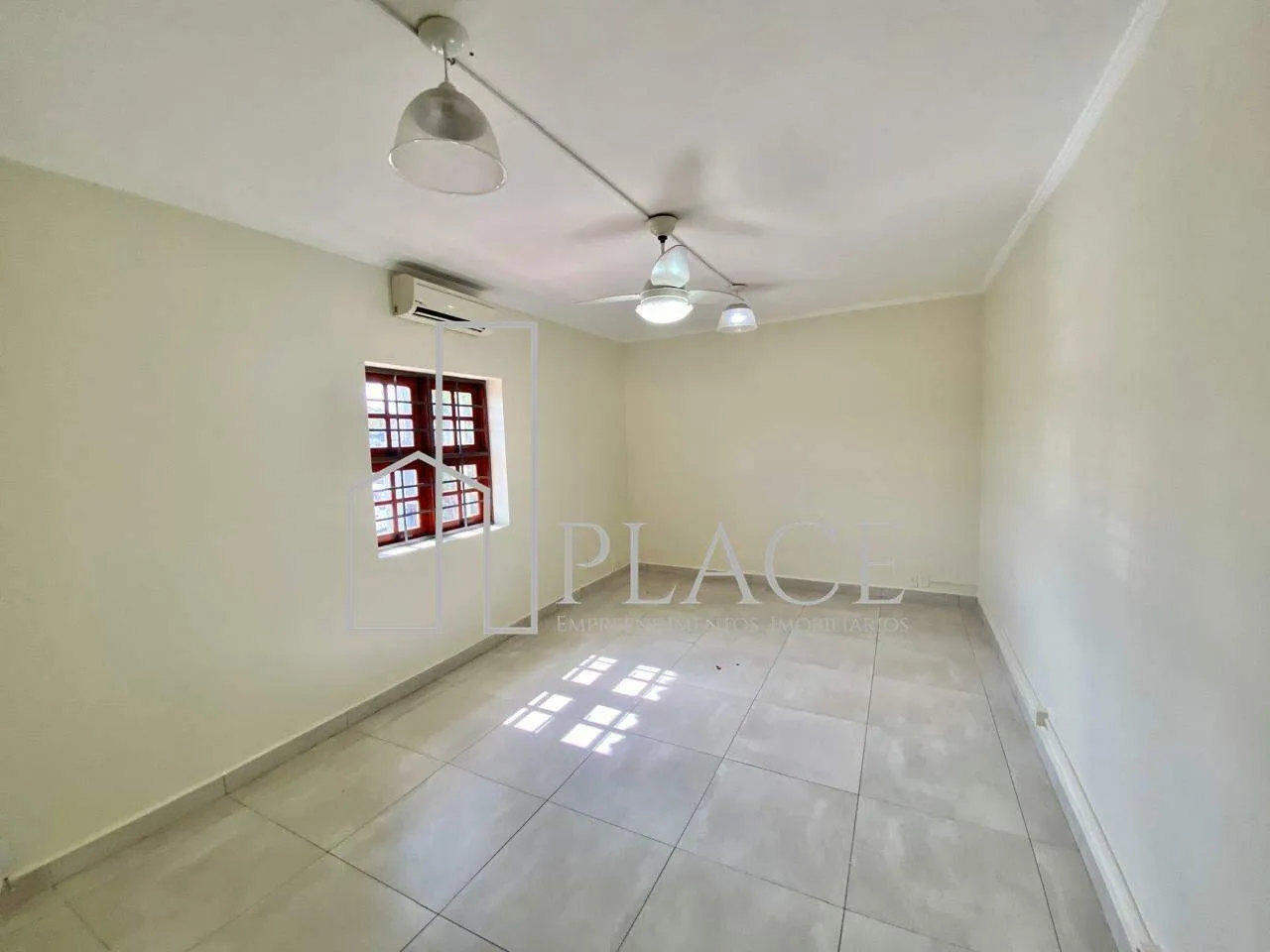 Sala para aluguel Fragata 1.300,00