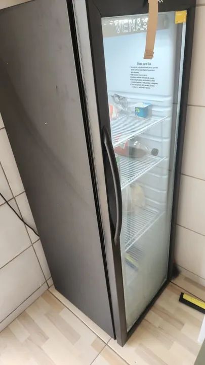 Expositora de Bebidas Preto fosco (220v) - Foto 2