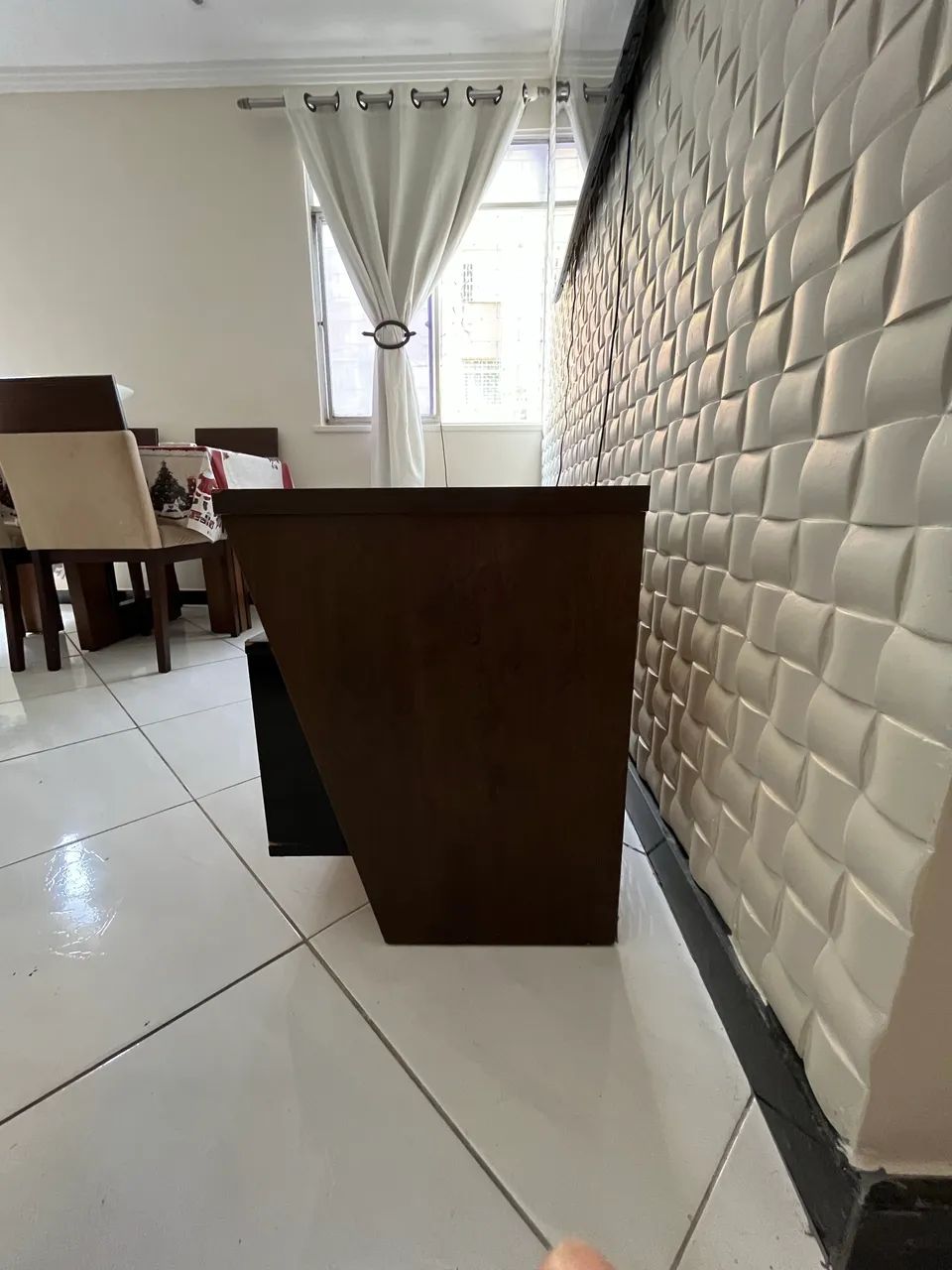 Painel para televisão e base64750824763522122