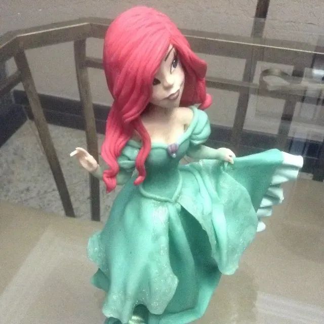 Princesa Ariel Em Biscuit. 19,5cm - Foto 2