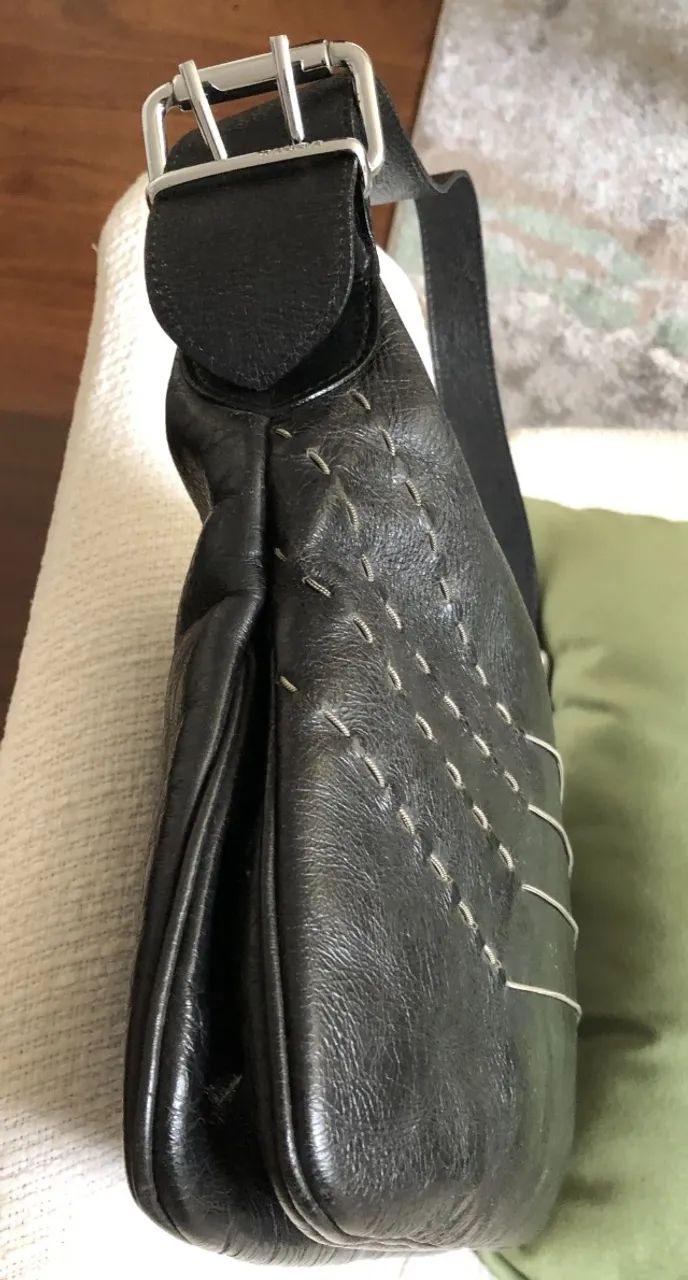 Elegante bolsa de ombro em couro legítimo, preta. - Foto 3