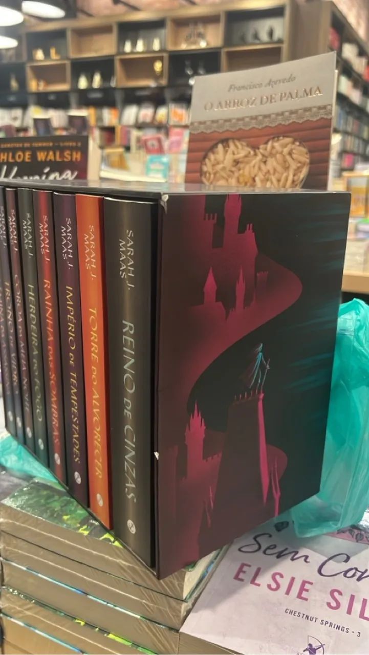 Box de livros da saga Trono de Vidro - Foto 4