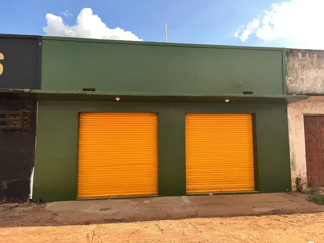 Ponto comercial com aprox. 200m² no centro comercial de Guajrá-mirim