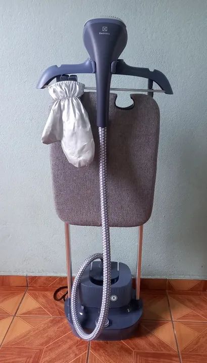 Vaporizador de Roupas Electrolux Expert
