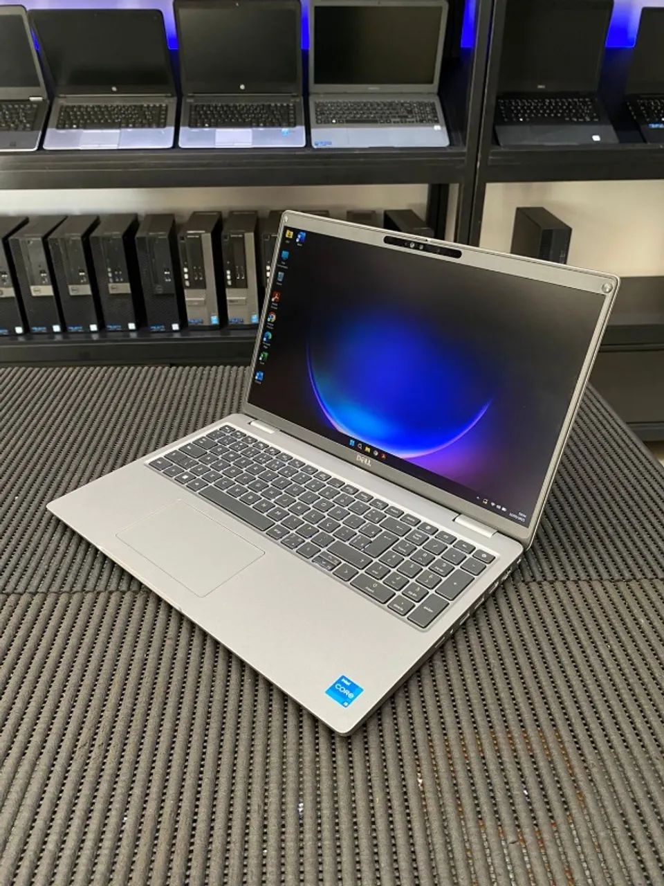 Notebook Dell Latitude 5540 Core I5 13ª Ger 512Gb SSD 16Gb DDR4 Tela 15.6" - Foto 2