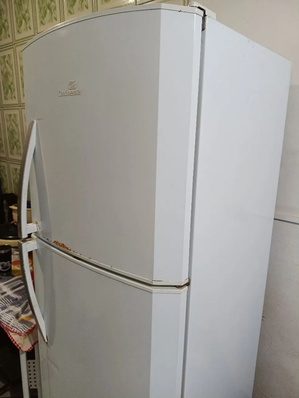 Vendo Geladeira Continental 410 litros 