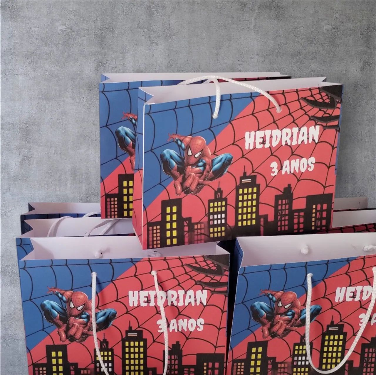 Sacolas personalizadas pra lembrancinhas - Foto 3