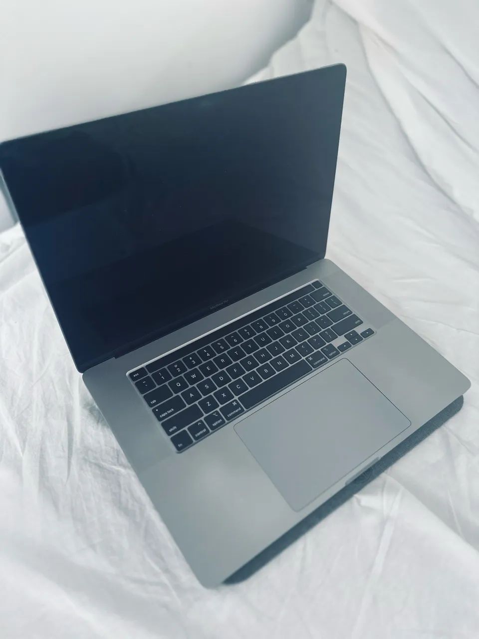 MacBook Pro 2019 16? 32 RAM  512GB - Foto 4