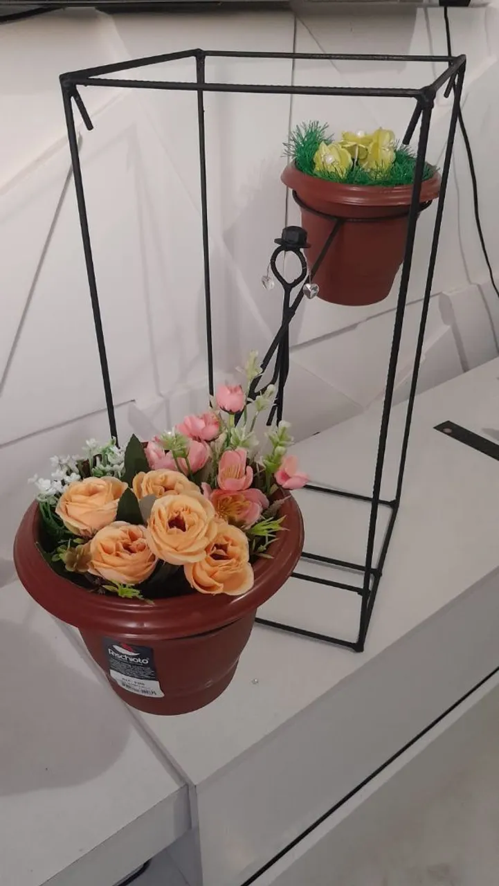 Suporte para vasos decorativos com design exclusivo