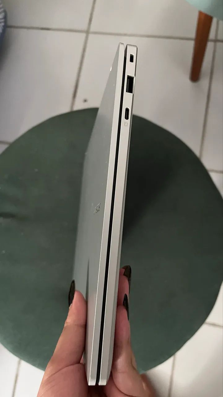 SAMSUNG GALAXY BOOK GO - Foto 2