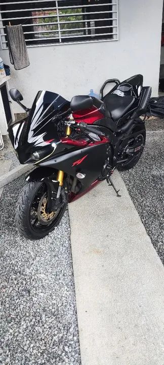 Yamaha R1 crossplane 2012