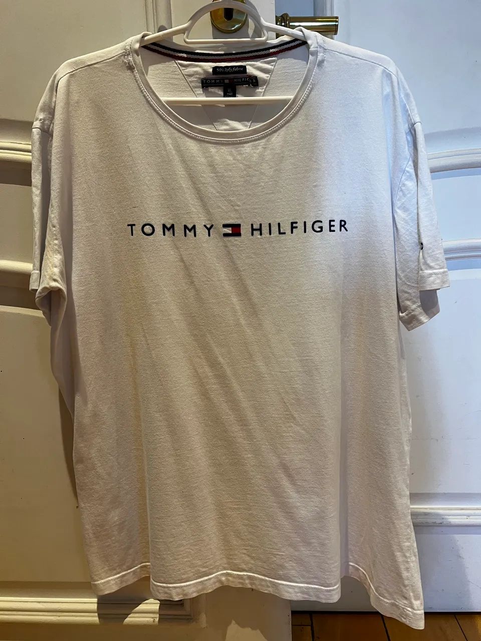 Camiseta Tommy Hilfiger Branca